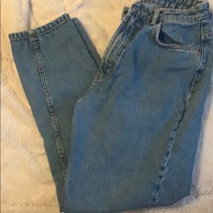 ZARA medium wash mom jeans! Size s/m - baggy